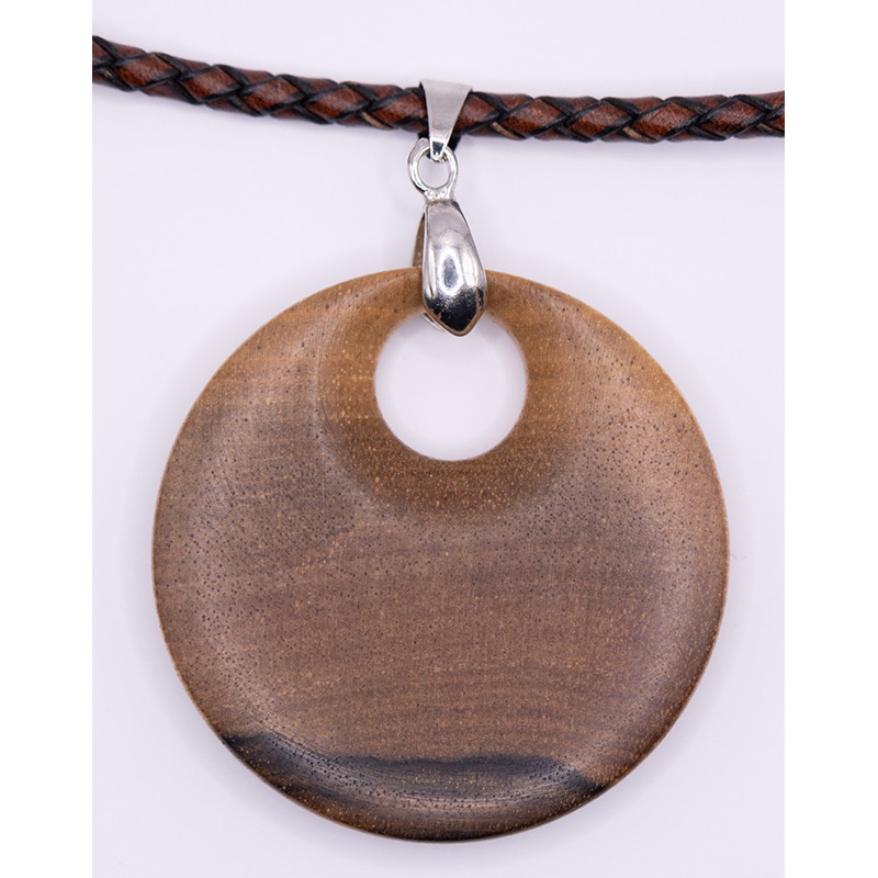 Schmuckanhänger aus Holz