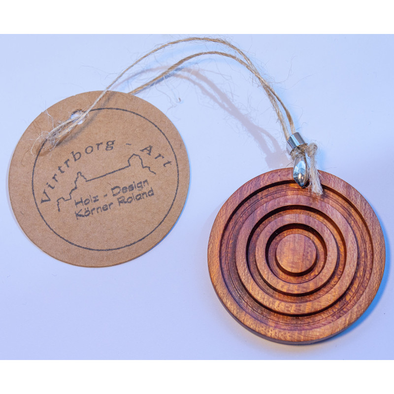 Holzschmuck