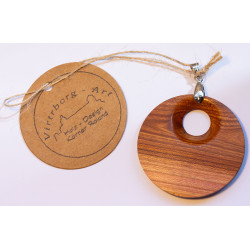 Holzschmuck